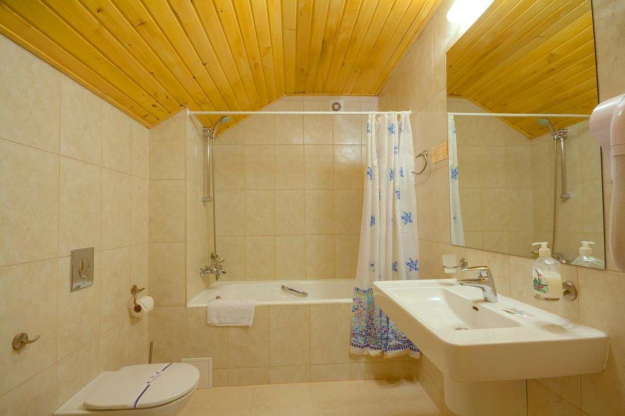 Hutor Hotel Дніпро Номер фото